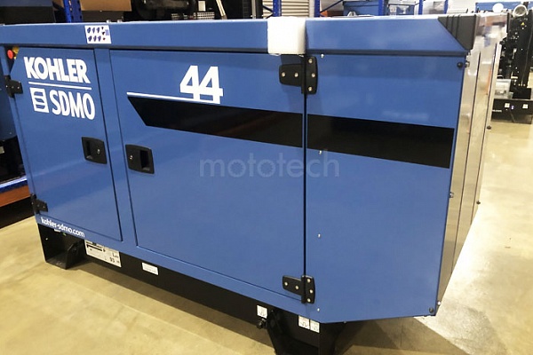 SDMO J44K в кожухе